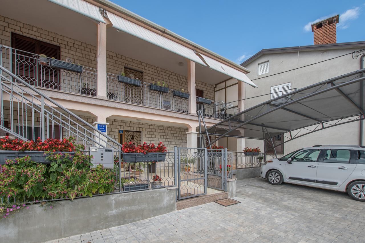 Apartmenst Saban 1709 Murine Esterno foto
