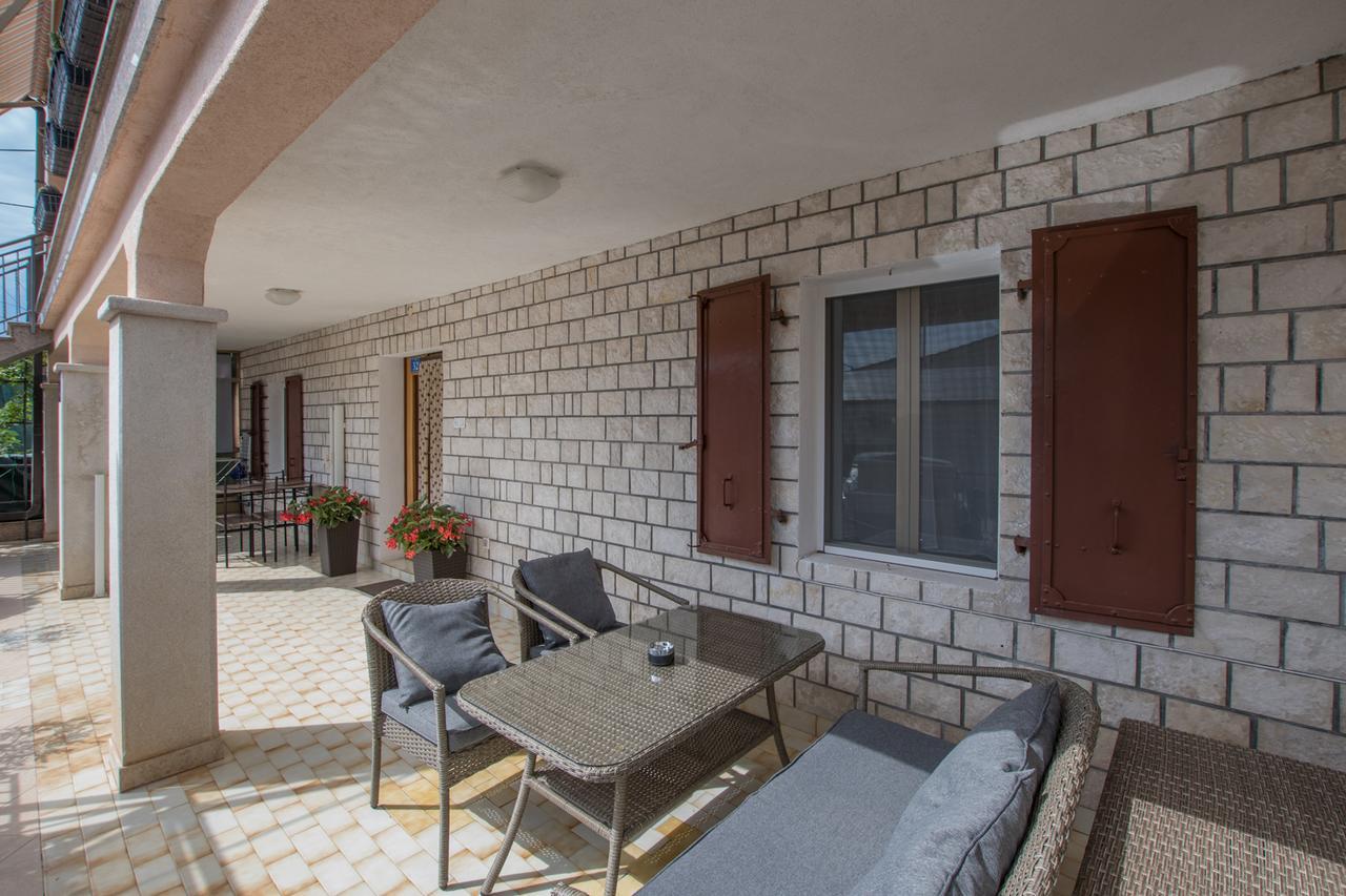 Apartmenst Saban 1709 Murine Esterno foto
