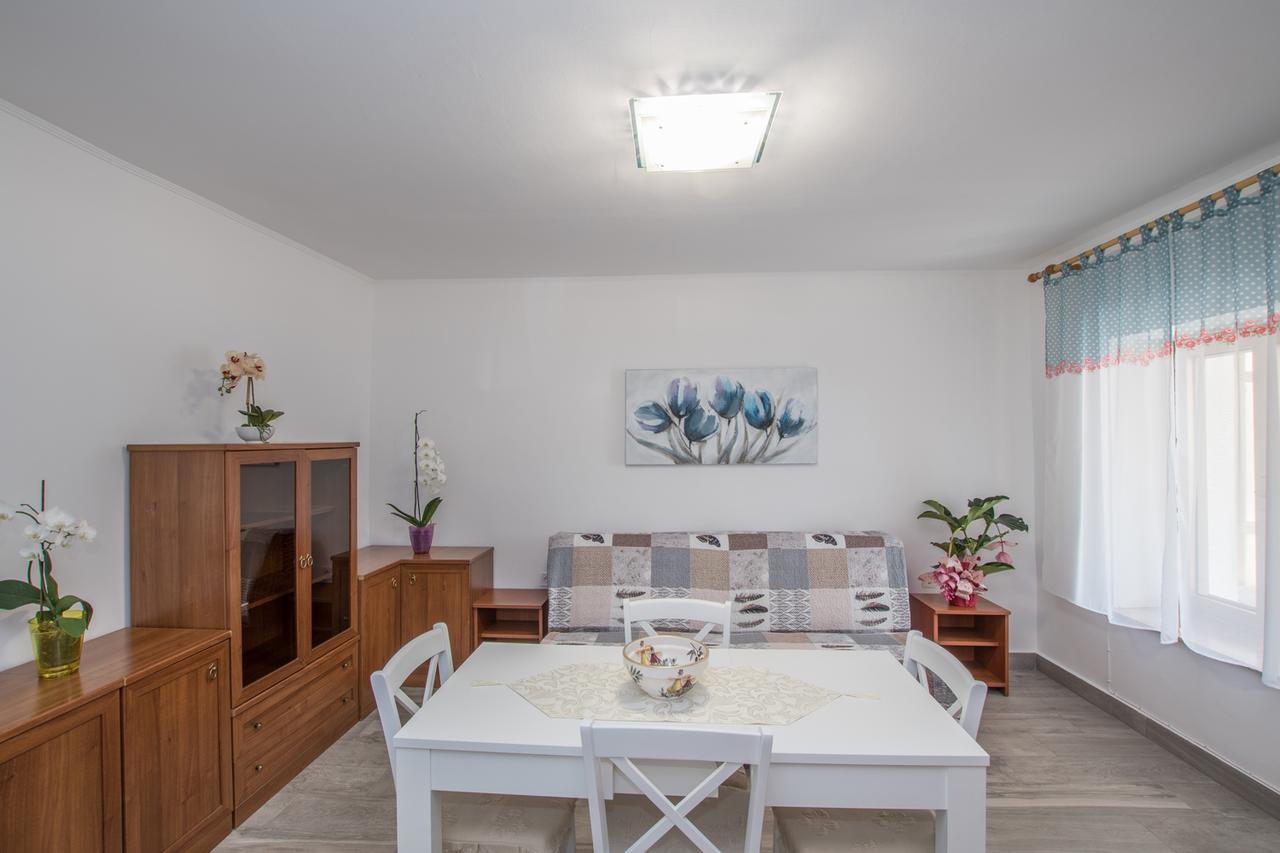 Apartmenst Saban 1709 Murine Esterno foto