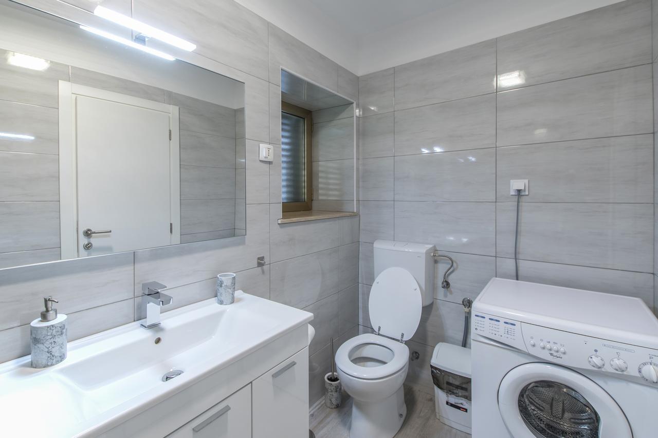 Apartmenst Saban 1709 Murine Esterno foto